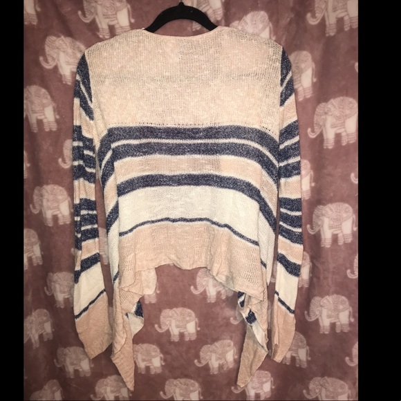 Cardigan/Sweater - Picture 2 of 3